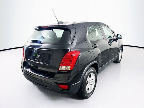 Used 2020 Chevrolet Trax LS image 9