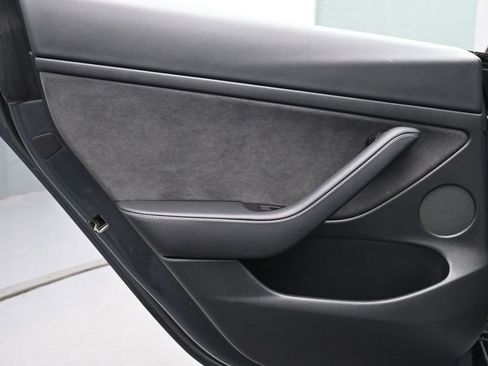 Used 2022 Tesla Model 3 Long Range image 18