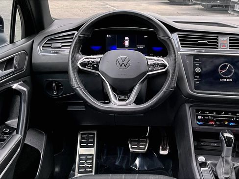 Certified 2023 Volkswagen Tiguan SE R-Line image 6