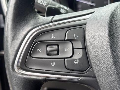 Used 2021 Buick Envision Avenir w/ Technology Package II FWD image 26