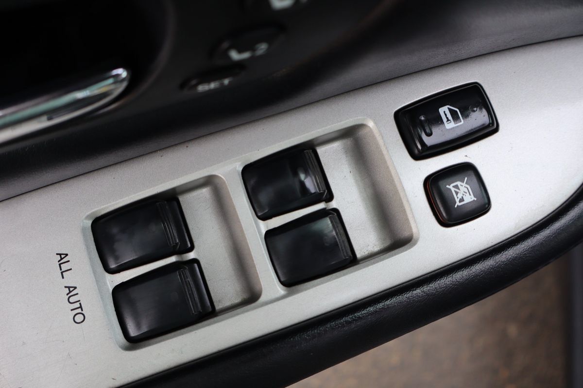 Used 2004 Lexus RX 330 AWD w/ Premium Plus Pkg image 27