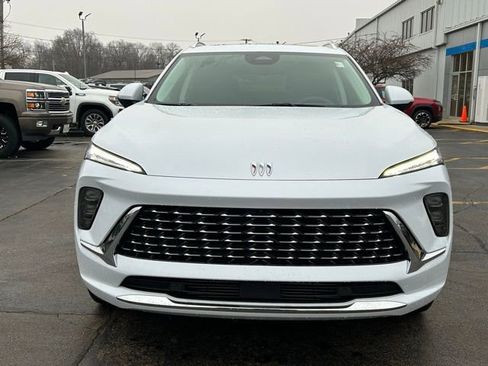 New 2026 Buick Envision Avenir image 2