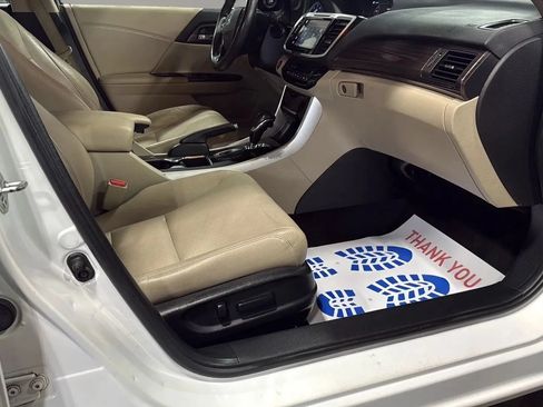 Used 2016 Honda Accord EX-L image 16