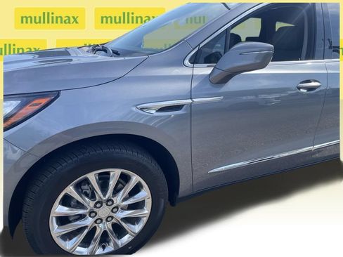 Used 2021 Buick Enclave Premium w/ Surround and Sites Package FWD image 5