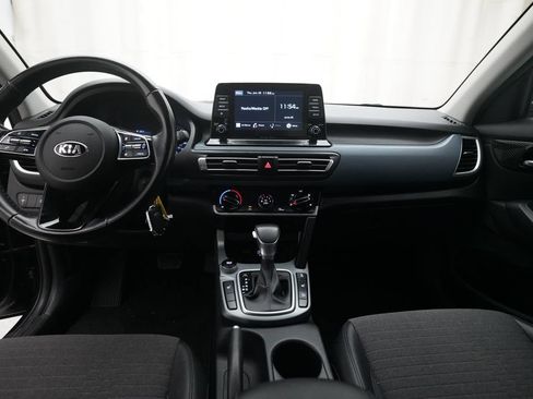 Used 2021 Kia Seltos S AWD/4WD image 5