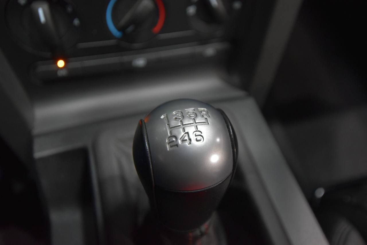 Used 2008 Ford Mustang Shelby GT500 RWD image 23