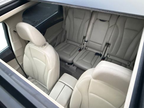 Used 2019 Audi Q7 3.0T Premium w/ Cold Weather Package image 20