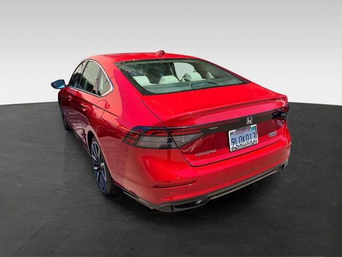 Used 2024 Honda Accord Touring image 4