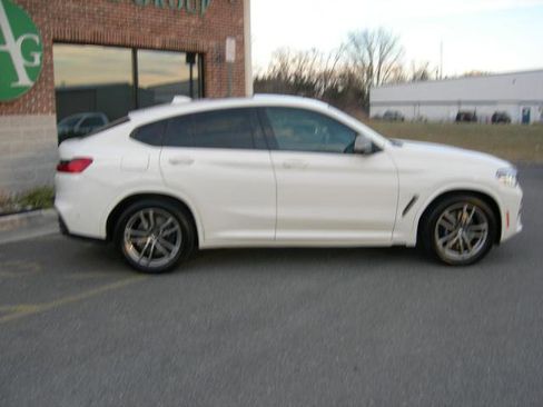 Used 2020 BMW X4 M40i w/ Executive Package image 3