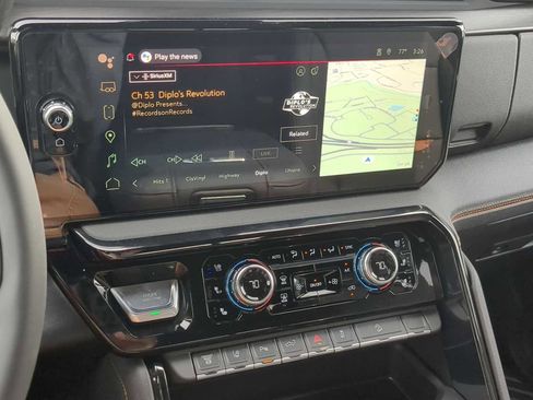 New 2026 GMC Sierra 2500 AT4 w/ AT4 Premium Plus Package AWD/4WD image 19