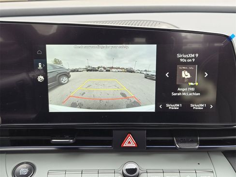 Used 2025 Hyundai Elantra Limited image 15