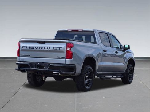 Used 2025 Chevrolet Silverado 1500 Custom Trail Boss w/ LPO, Dark Essentials Package AWD/4WD image 6