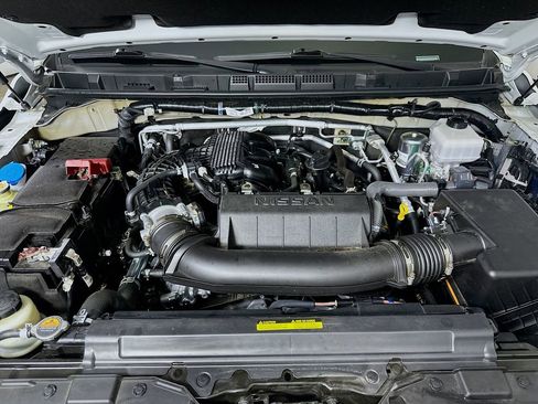 Used 2025 Nissan Frontier S w/ S Utility Package image 9