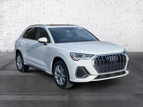 Certified 2023 Audi Q3 2.0T Premium Plus w/ Premium Plus Package image 2