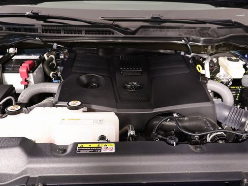 Used 2025 Toyota Tundra SR5 image 18