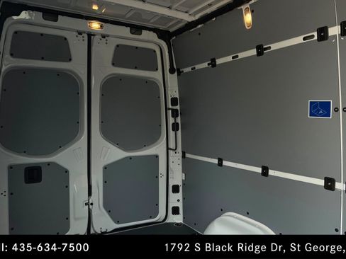 Used 2026 Mercedes-Benz Sprinter 2500 image 16