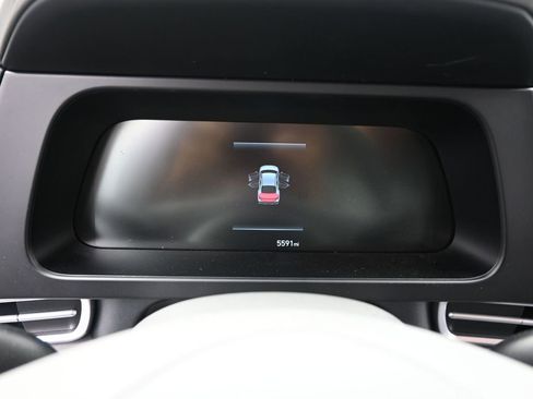 Certified 2025 Hyundai Elantra Sport image 35