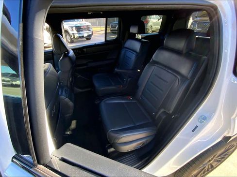 Used 2025 Hyundai Santa Fe Calligraphy image 21