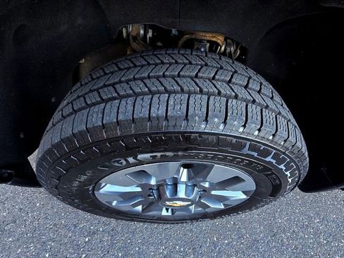 Used 2023 Chevrolet Silverado 2500 Custom w/ Custom Value Package image 27