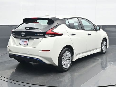 Used 2022 Nissan Leaf S image 6