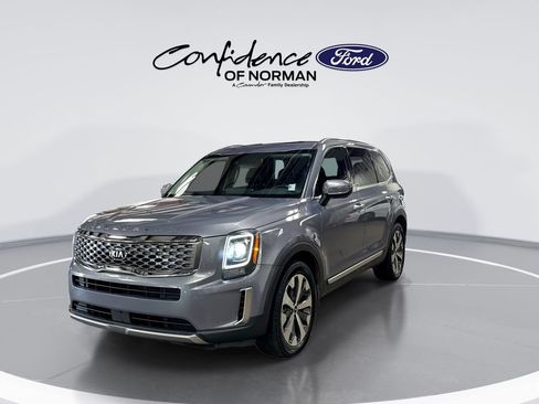 Used 2021 Kia Telluride S FWD image 3