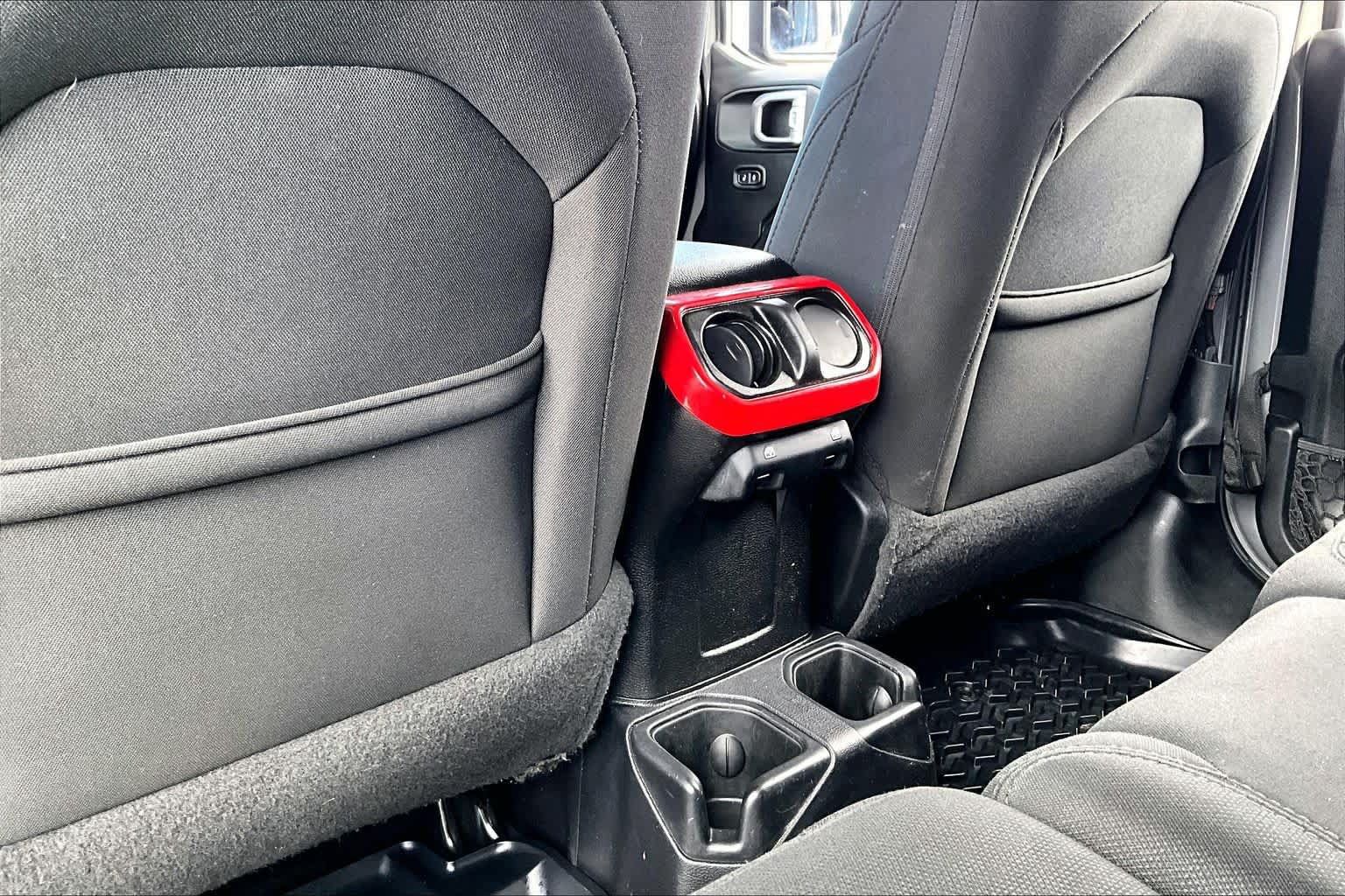 Used 2020 Jeep Wrangler Unlimited Sport AWD/4WD image 34
