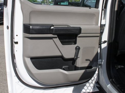 Used 2018 Ford F450 XL w/ Trailer Tow Package image 33