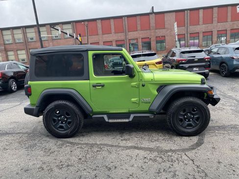 Used 2019 Jeep Wrangler Sport AWD/4WD image 5