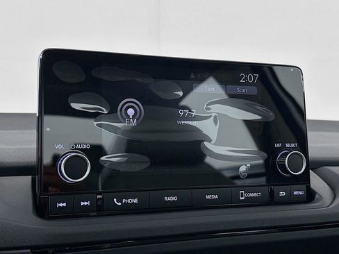 Certified 2025 Honda Accord SE image 13