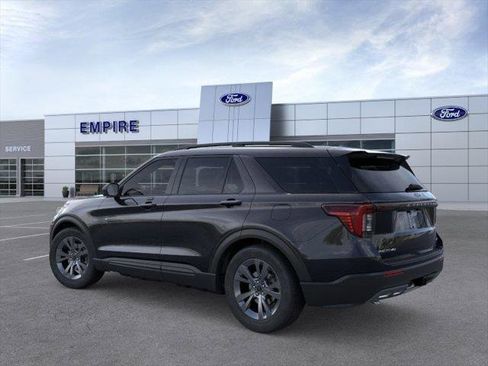 New 2026 Ford Explorer Active AWD/4WD image 4