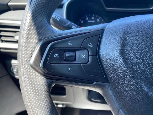 Used 2021 Chevrolet TrailBlazer LS FWD image 19