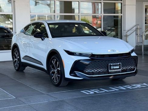 New 2026 Toyota Crown XLE image 6