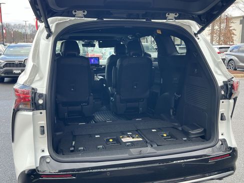 New 2026 Toyota Sienna Limited image 20