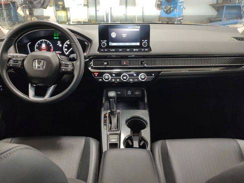 Used 2024 Honda Civic EX-L image 17