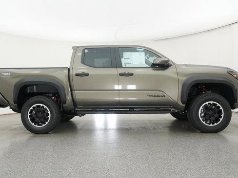 New 2026 Toyota Tacoma TRD Off-Road AWD/4WD image 30