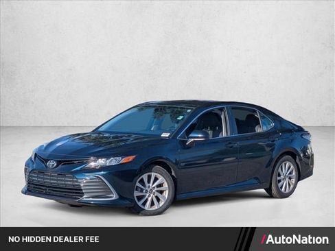 Used 2021 Toyota Camry LE FWD image 1