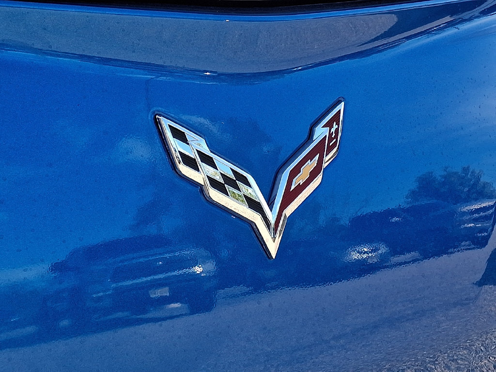 Used 2015 Chevrolet Corvette Stingray Coupe w/ 2LT Preferred Equipment Group RWD image 29