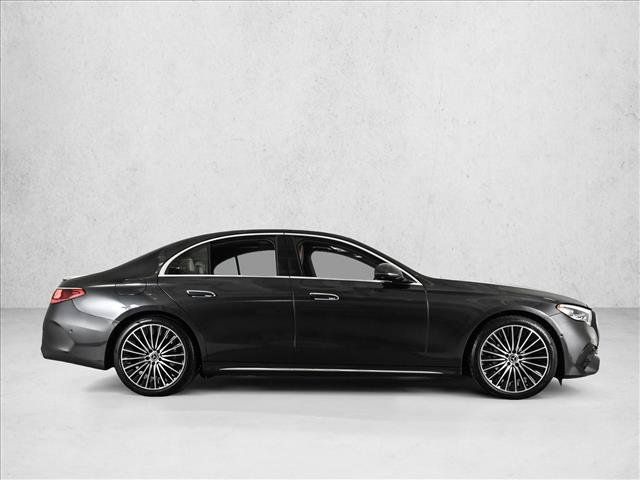 Certified 2025 Mercedes-Benz E 350 4MATIC Sedan image 4