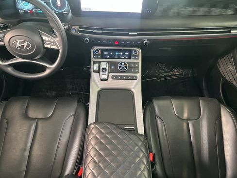 Used 2023 Hyundai Palisade Calligraphy w/ Winter Package AWD/4WD image 4