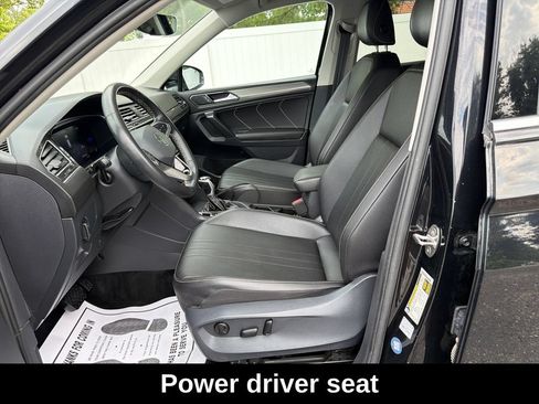 Used 2023 Volkswagen Tiguan SE FWD image 11