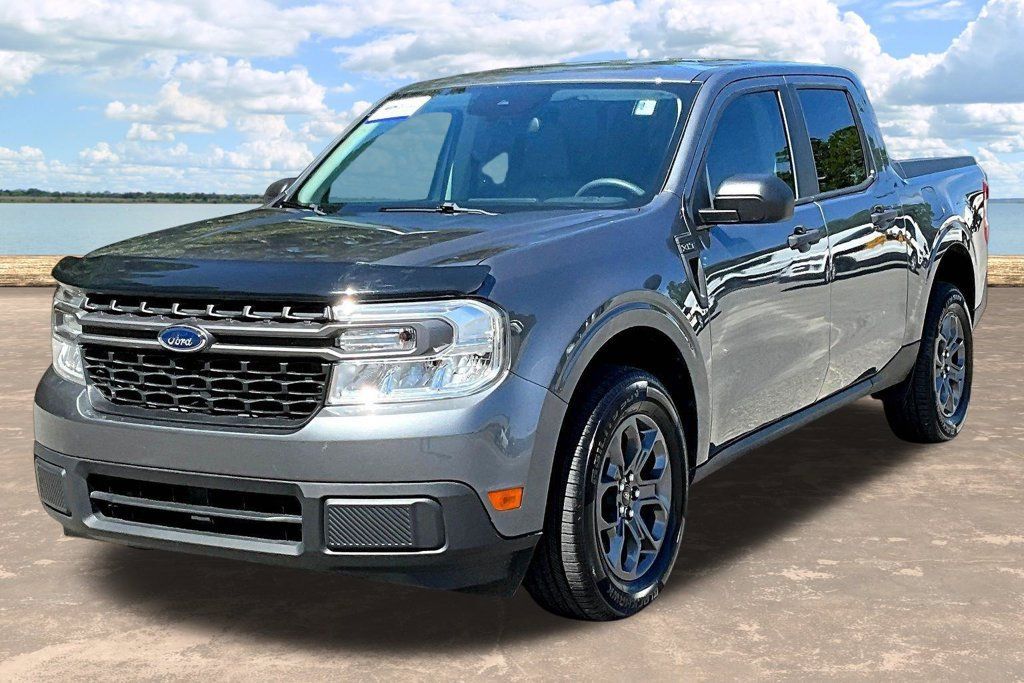 Certified 2024 Ford Maverick XLT FWD image 4