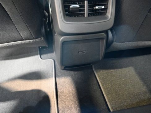 New 2026 Chevrolet Equinox EV LT image 23