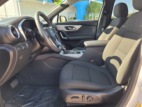 Used 2022 Chevrolet Blazer LT image 13