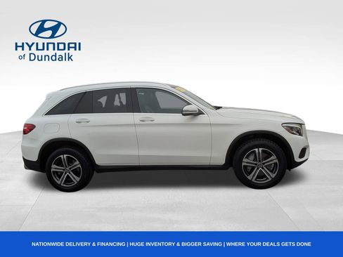 Used 2019 Mercedes-Benz GLC 300 GLC 300 w/ Premium Package image 9