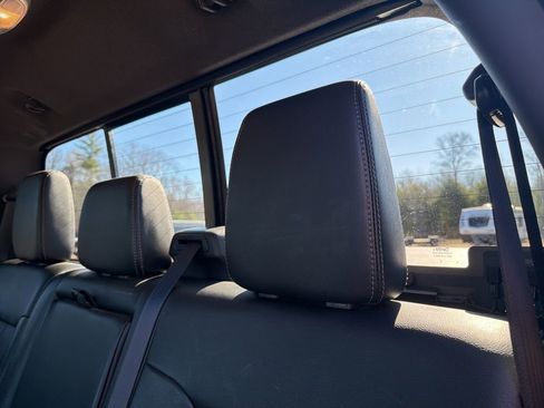 Used 2016 Ford F250 Lariat w/ Lariat Ultimate Package image 10