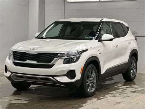 Used 2023 Kia Seltos LX image 1