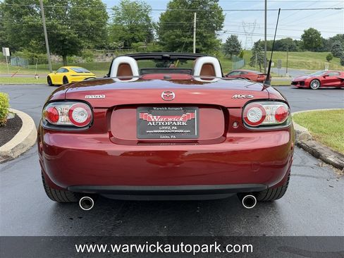 Used 2008 MAZDA MX-5 Miata Grand Touring RWD image 13