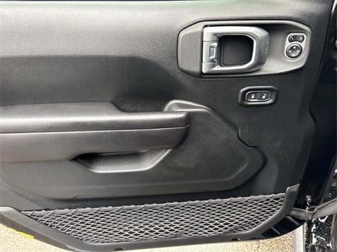 Used 2020 Jeep Wrangler Rubicon image 19