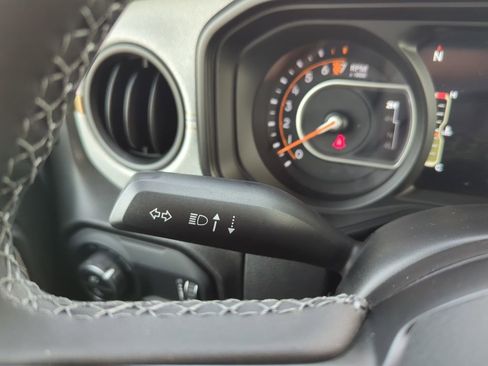 New 2025 Jeep Gladiator Sport image 22