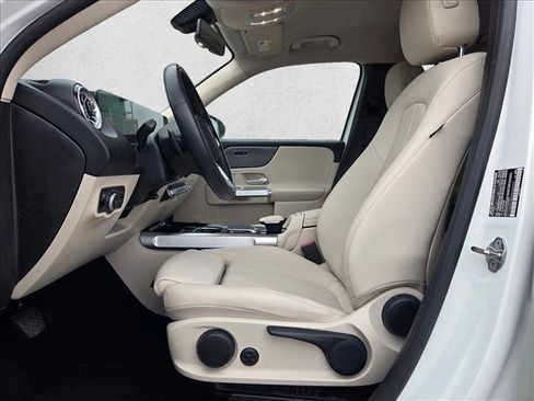 Certified 2022 Mercedes-Benz GLB 250 image 14